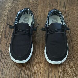 HeyDude Hey Dudes Women’s 10